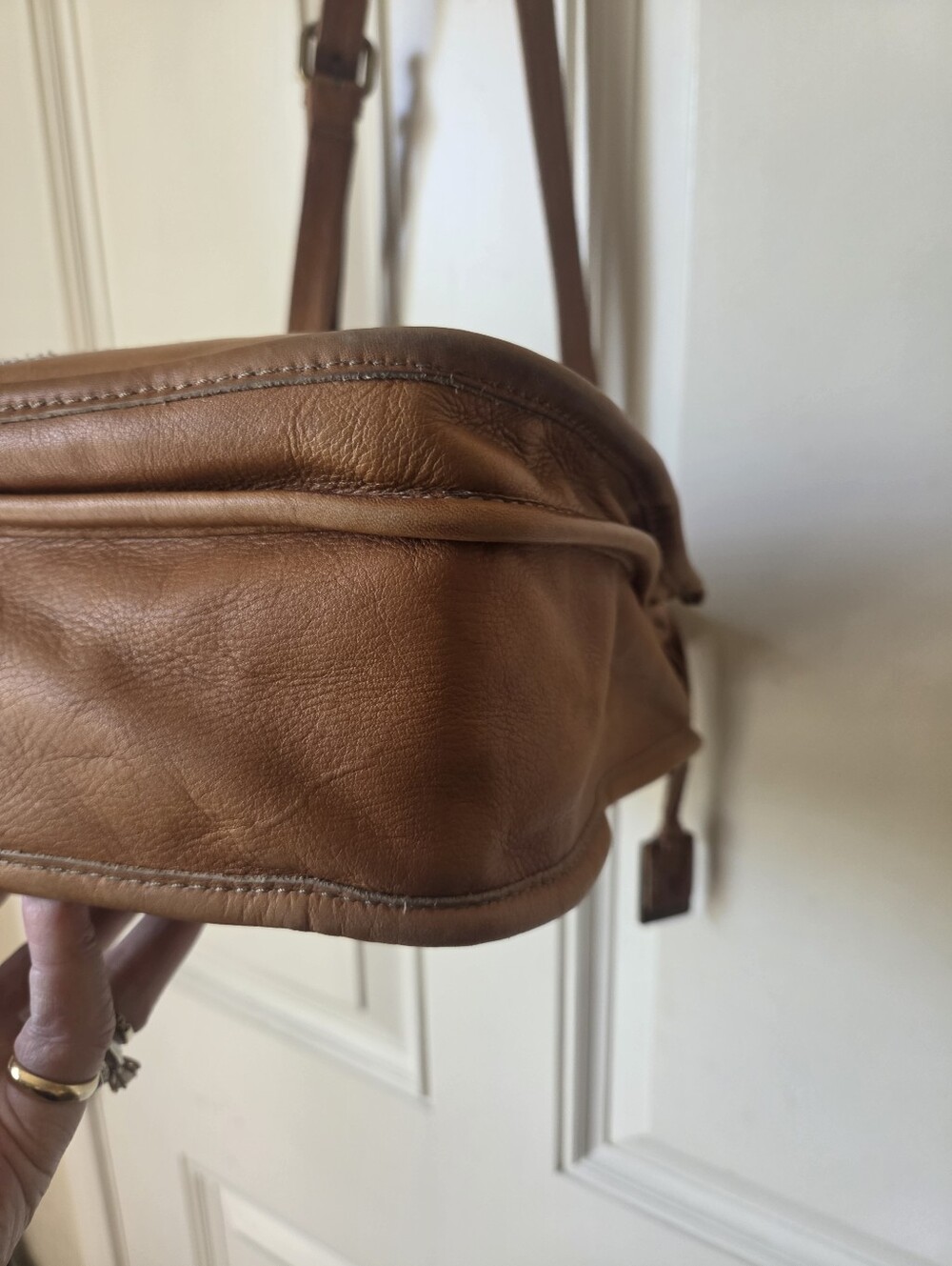FRYE• Camel Leather "Campus" Crossbody Bag. 🤎💛 - Picture 6 of 12